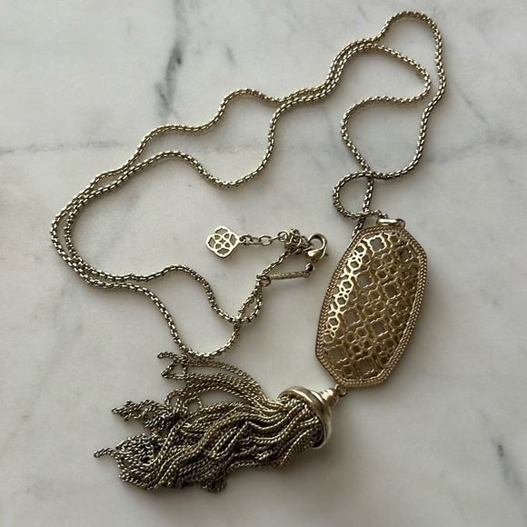 Kendra Scott Rayne Long Pendant Necklace in Gold Filigree Mix - Picture 1 of 2